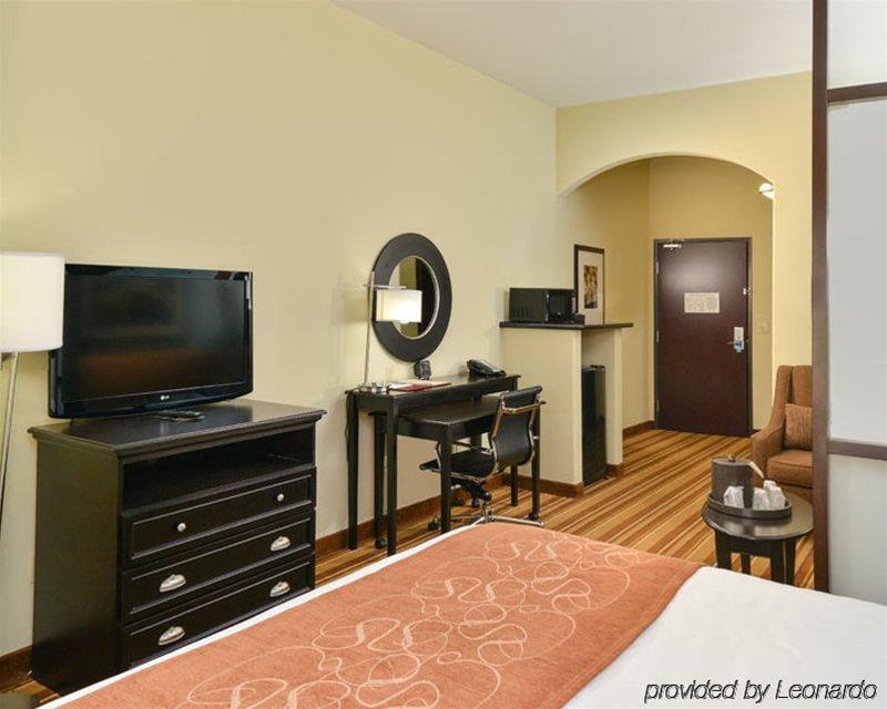 Comfort Northwest Topeka